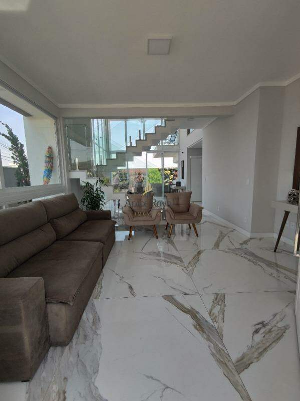 Casa à venda no Bairro Santa Rita: 
