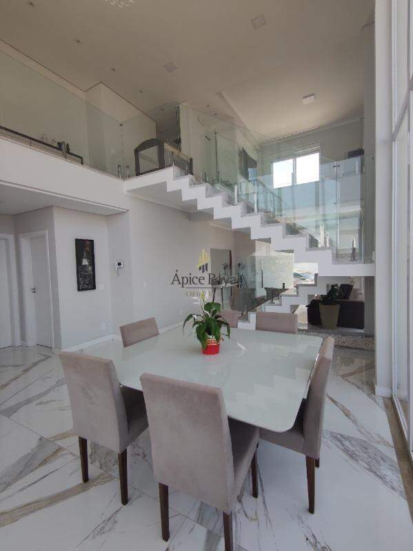 Casa à venda no Bairro Santa Rita: 