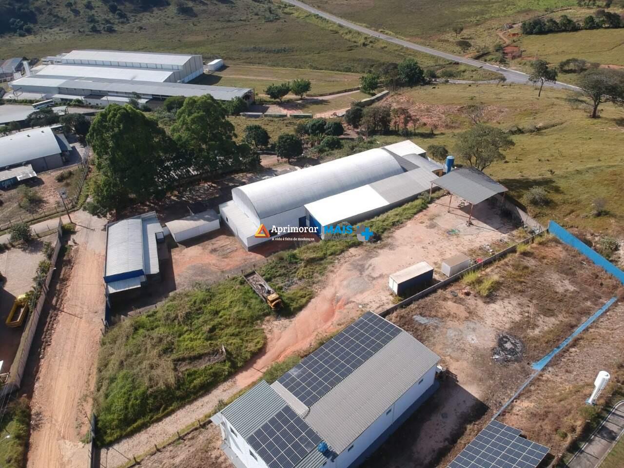 Galpão à venda no Distrito Industrial: 