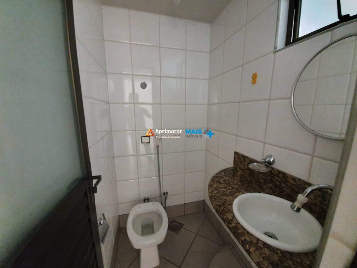 Sala à venda no Centro: 