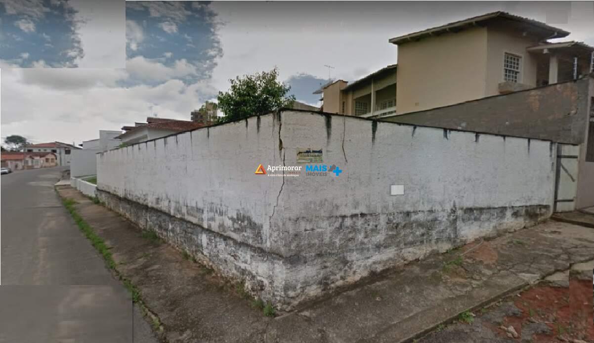 Lote à venda no Centro: 