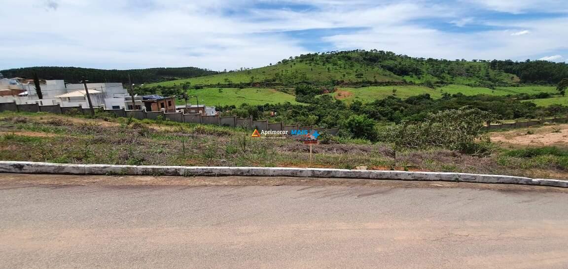 Lote em condomínio à venda no Condomínio Villa Rica: 