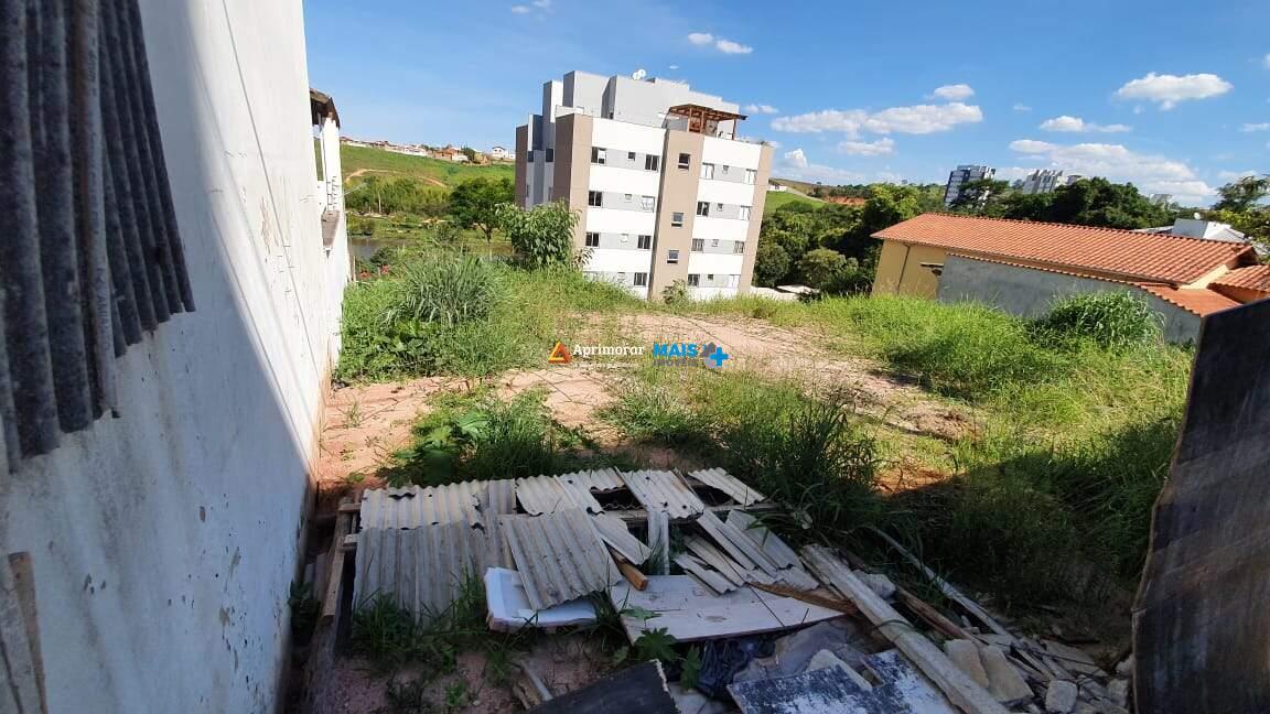 Lote à venda no Sinhaninha: 