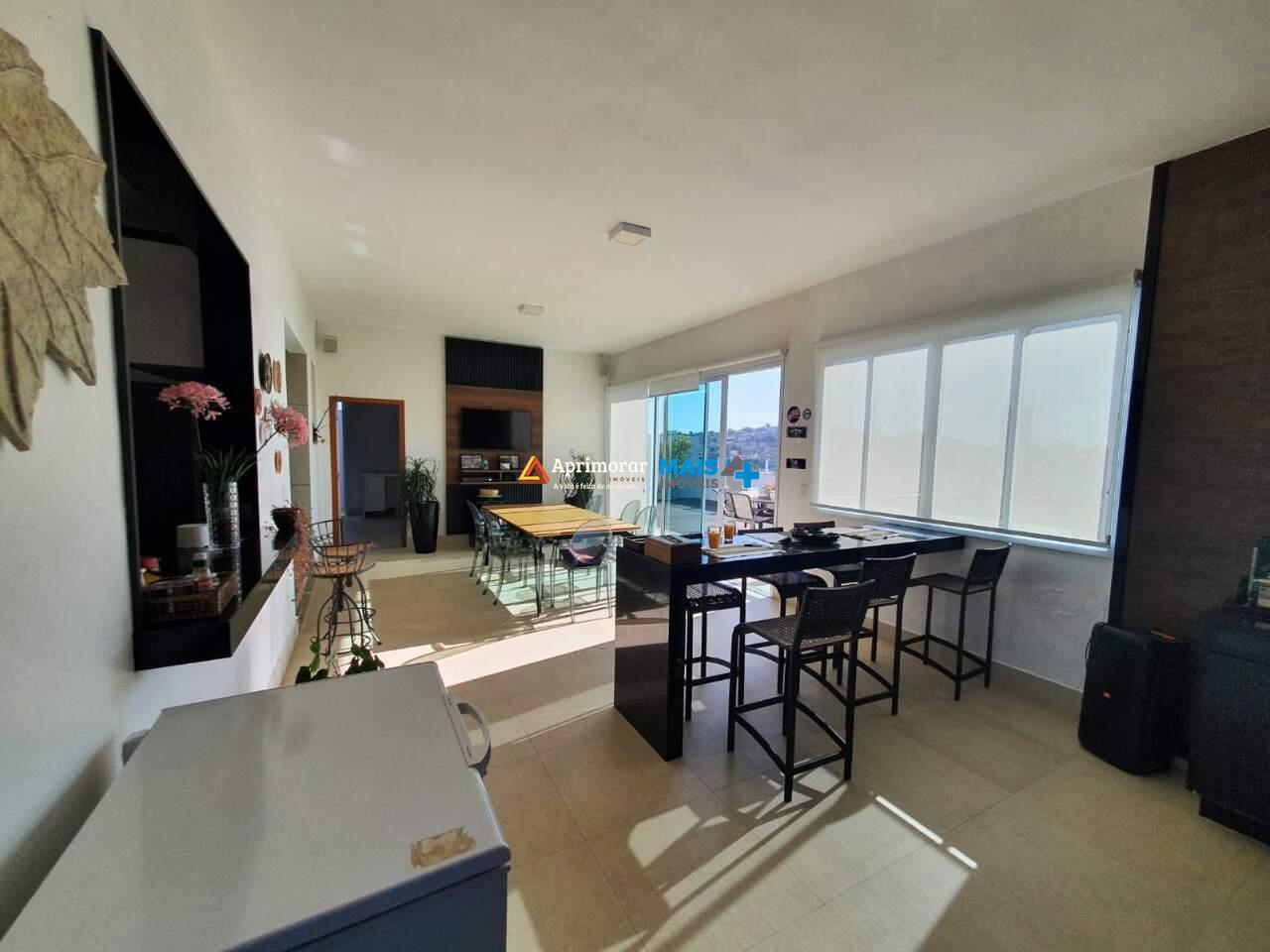 Casa em condomínio à venda no Condomínio Villa Rica: 