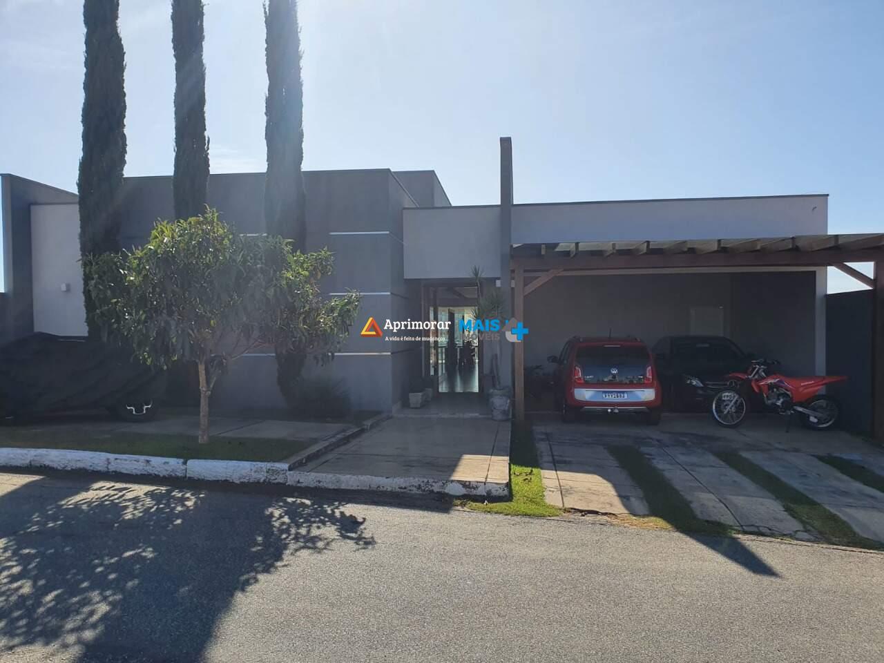 Casa em condomínio à venda no Condomínio Villa Rica: 