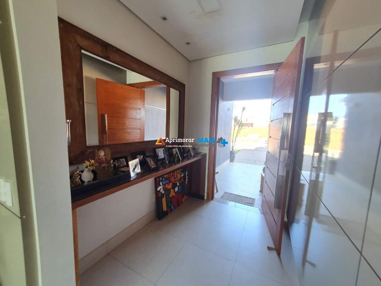 Casa em condomínio à venda no Condomínio Villa Rica: 