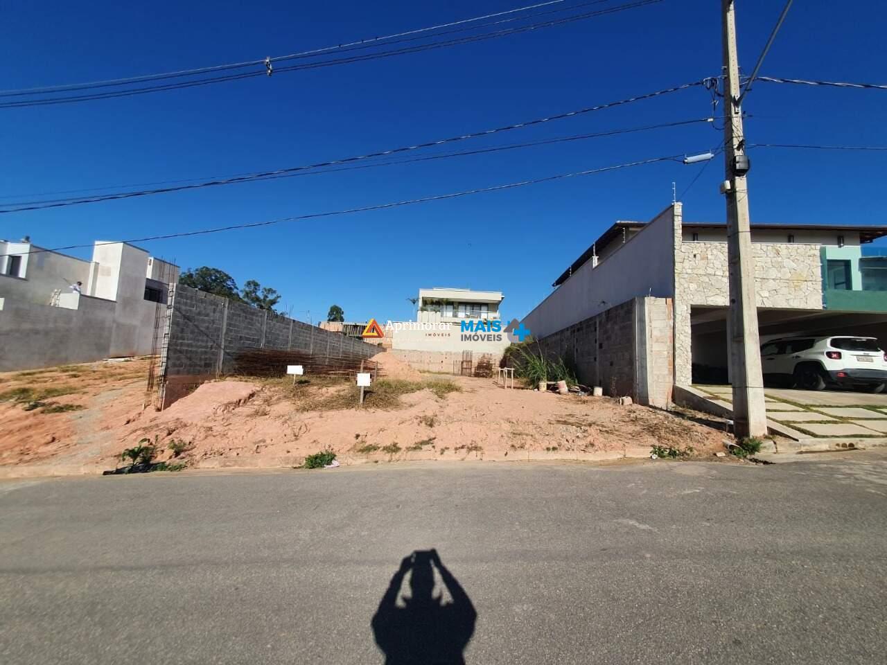 Lote em condomínio à venda no Condomínio Villa Rica: 