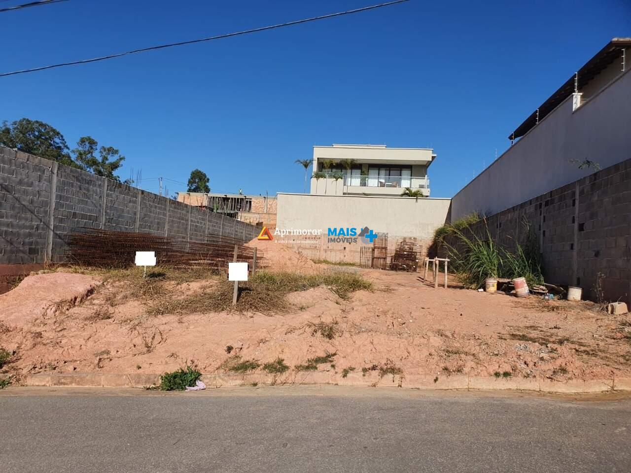 Lote em condomínio à venda no Condomínio Villa Rica: 