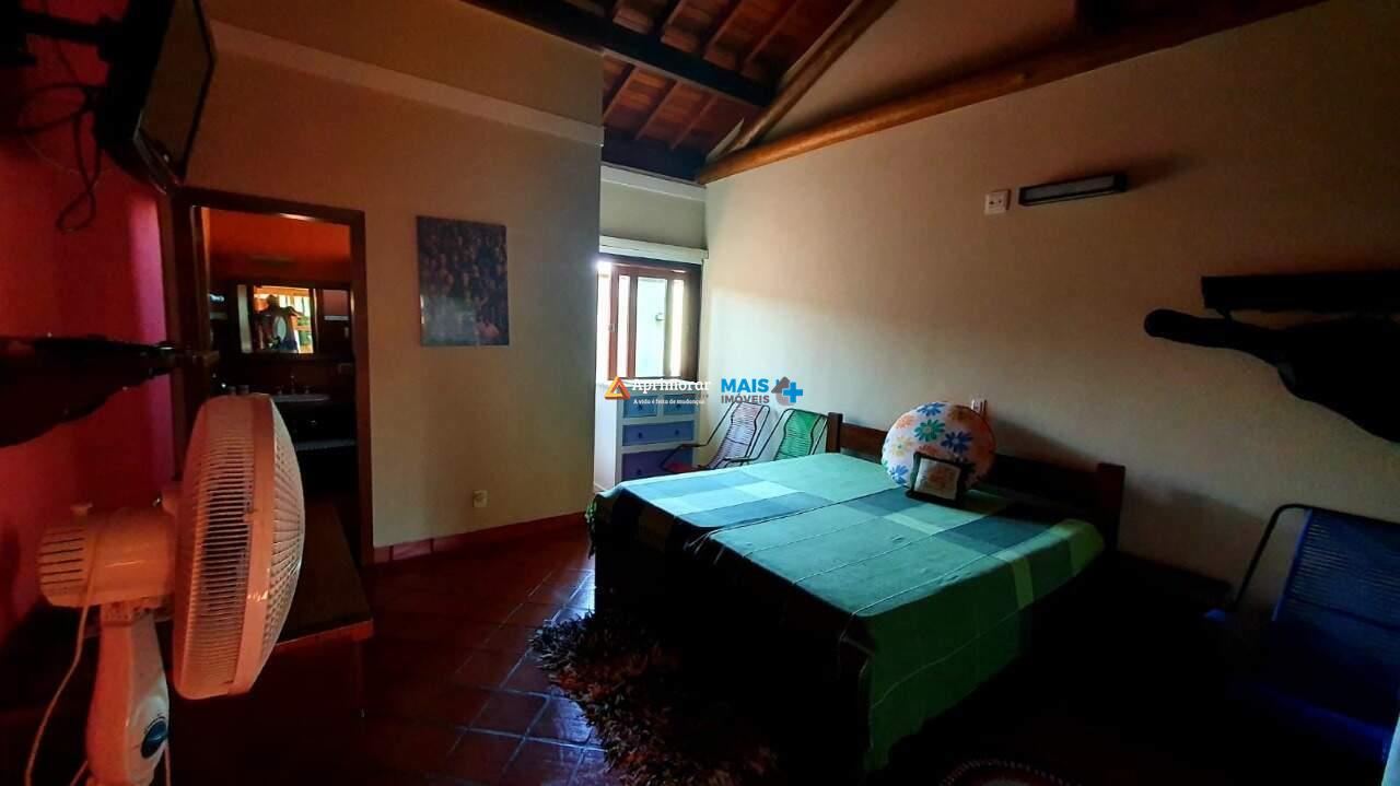 Casa Duplex à venda no Condomínio Rocha Costa: 