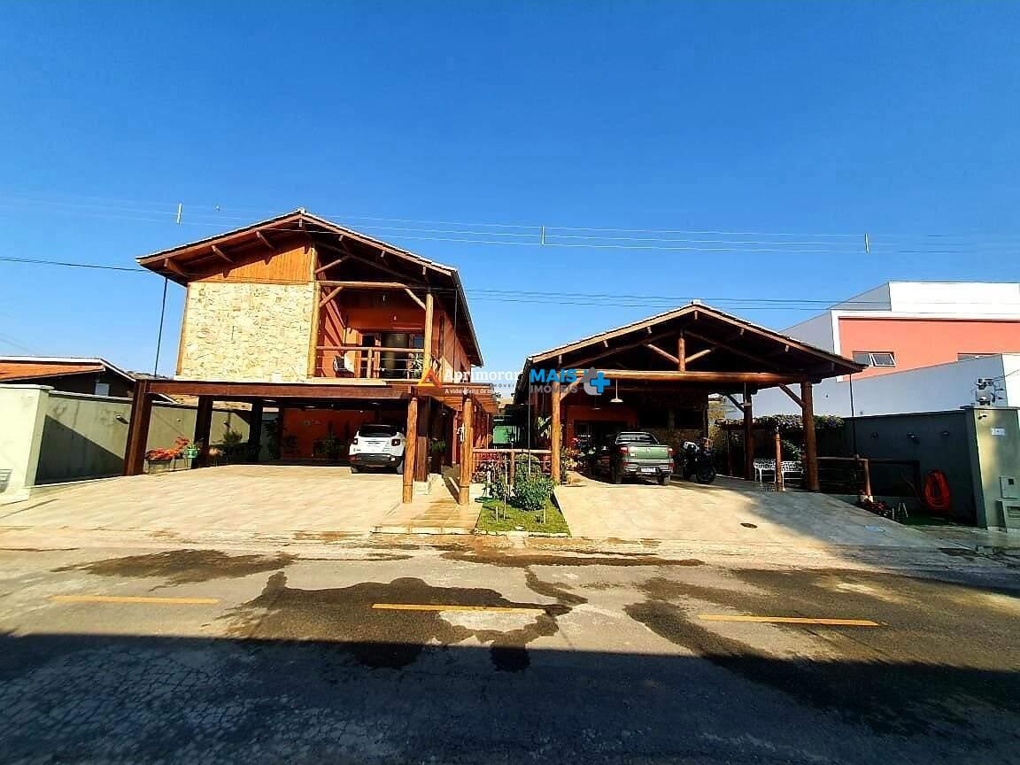 Casa Duplex à venda no Condomínio Rocha Costa: 