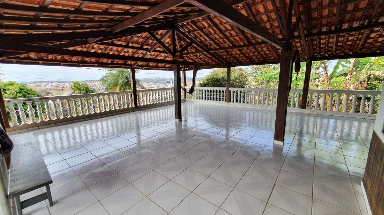 Casa à venda no Pedra Negra: 