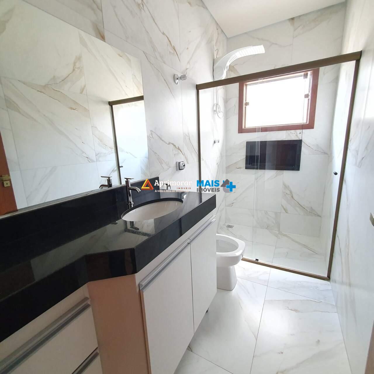 Casa à venda no Acácio Ribeiro: 