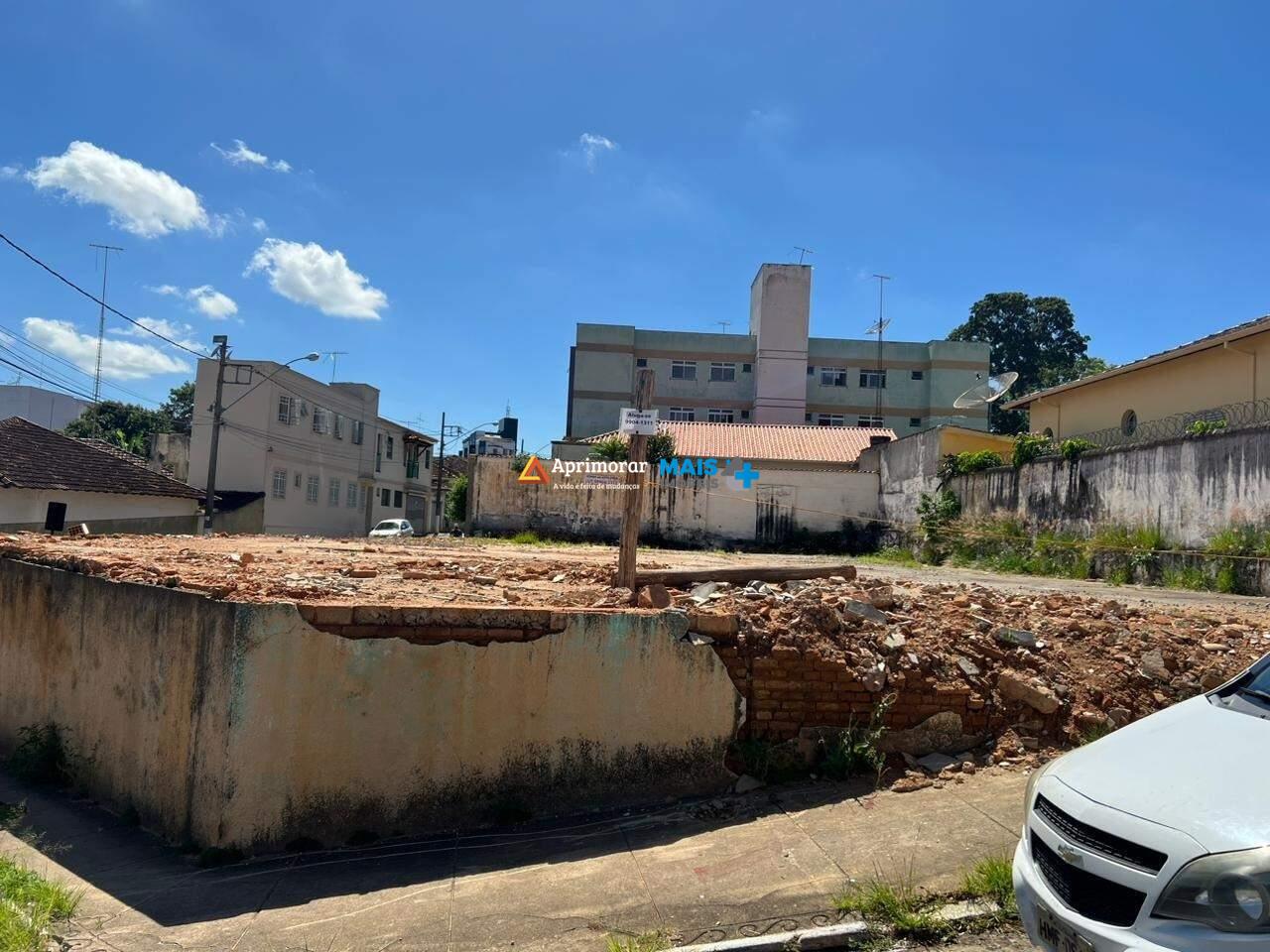 Lote Comercial à venda no Centro: 