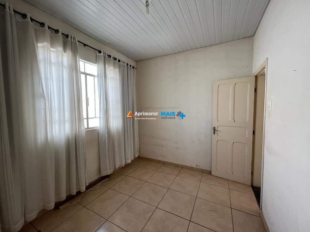 Casa à venda no Centro: 