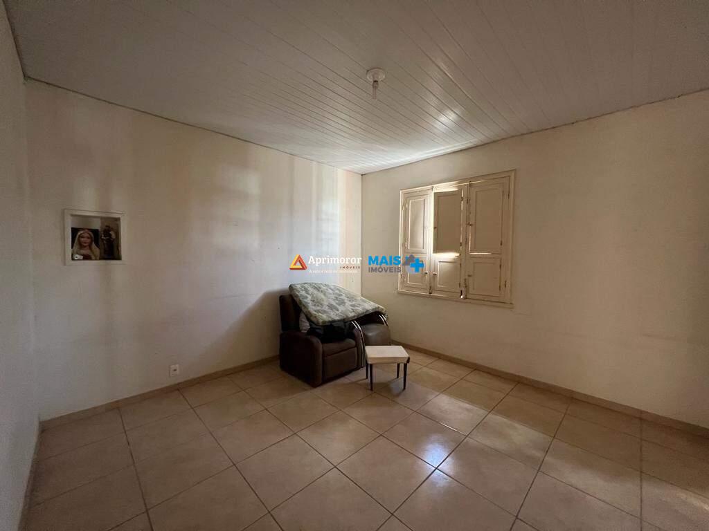 Casa à venda no Centro: 