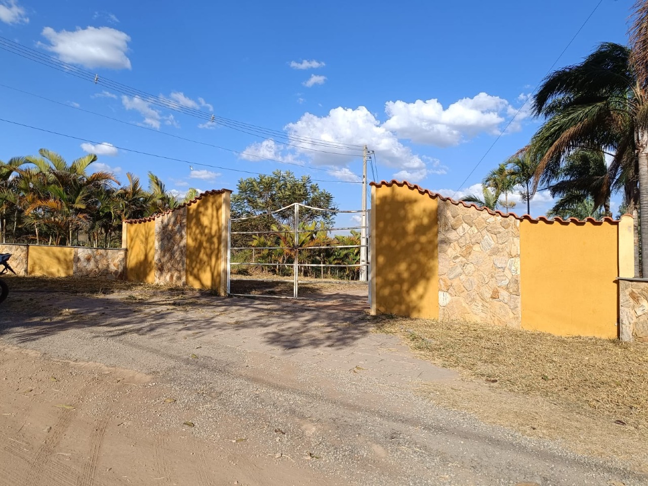 Chácara à venda no Vale do Diamante: 