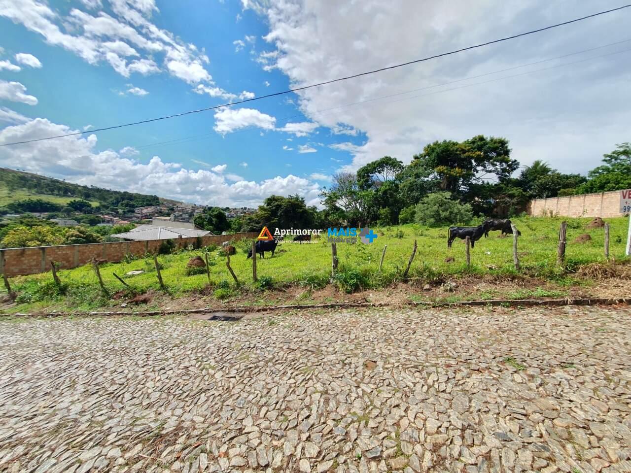 Lote em condomínio à venda no Condomínio Villa Bella: 