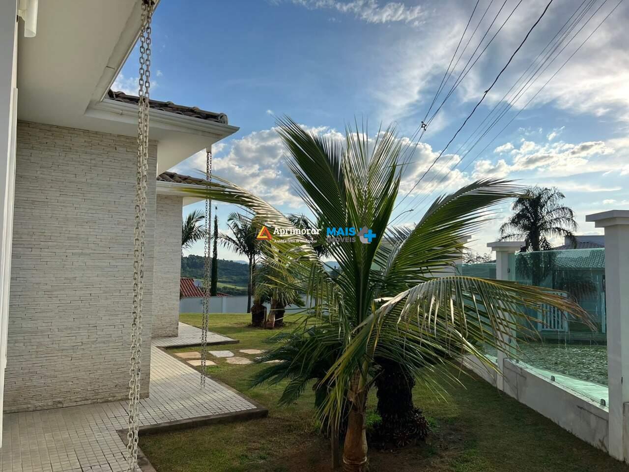 Casa em condomínio à venda no Condomínio Villa Bella: 