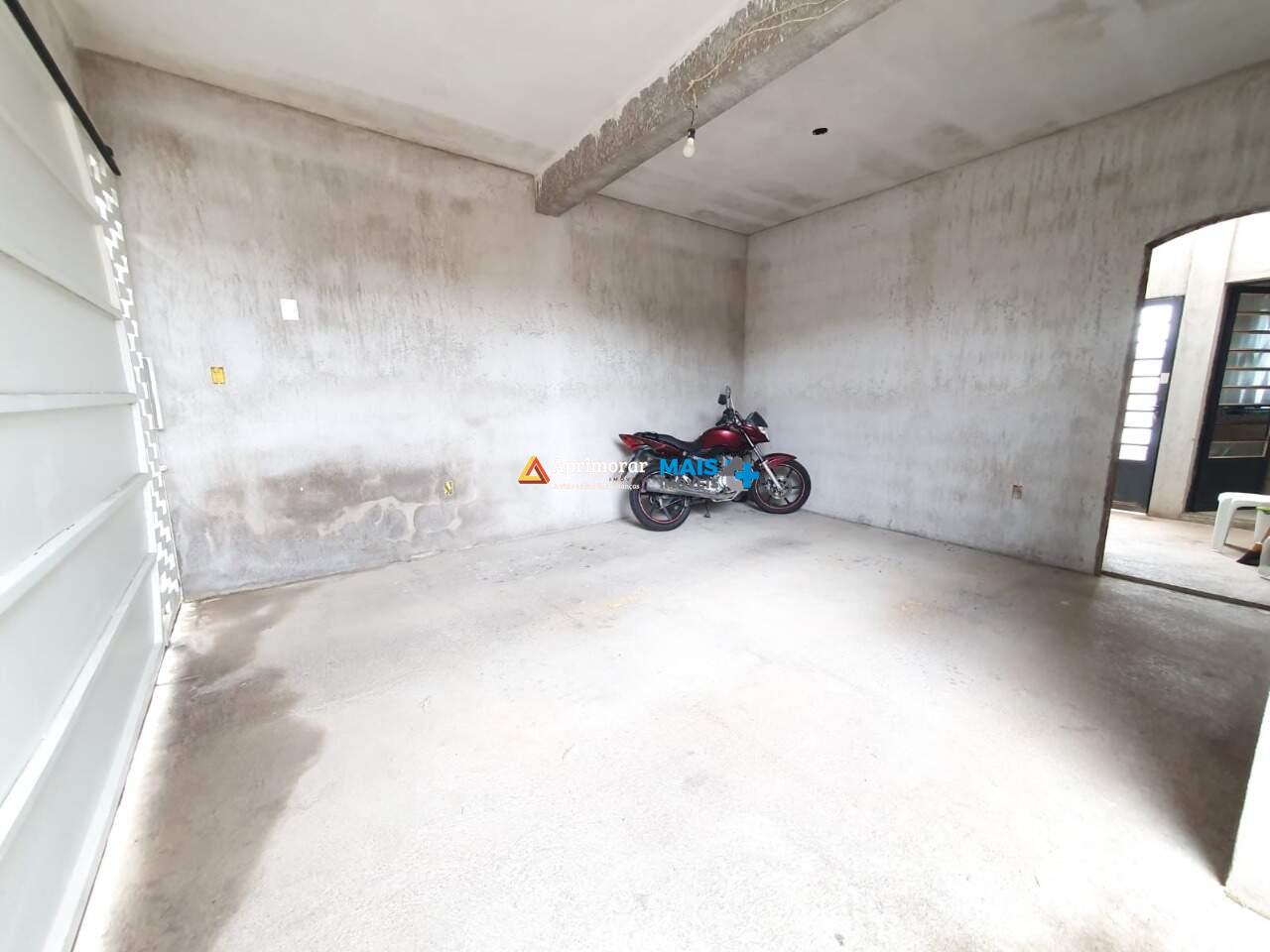 Casa à venda no Bandeirantes: 