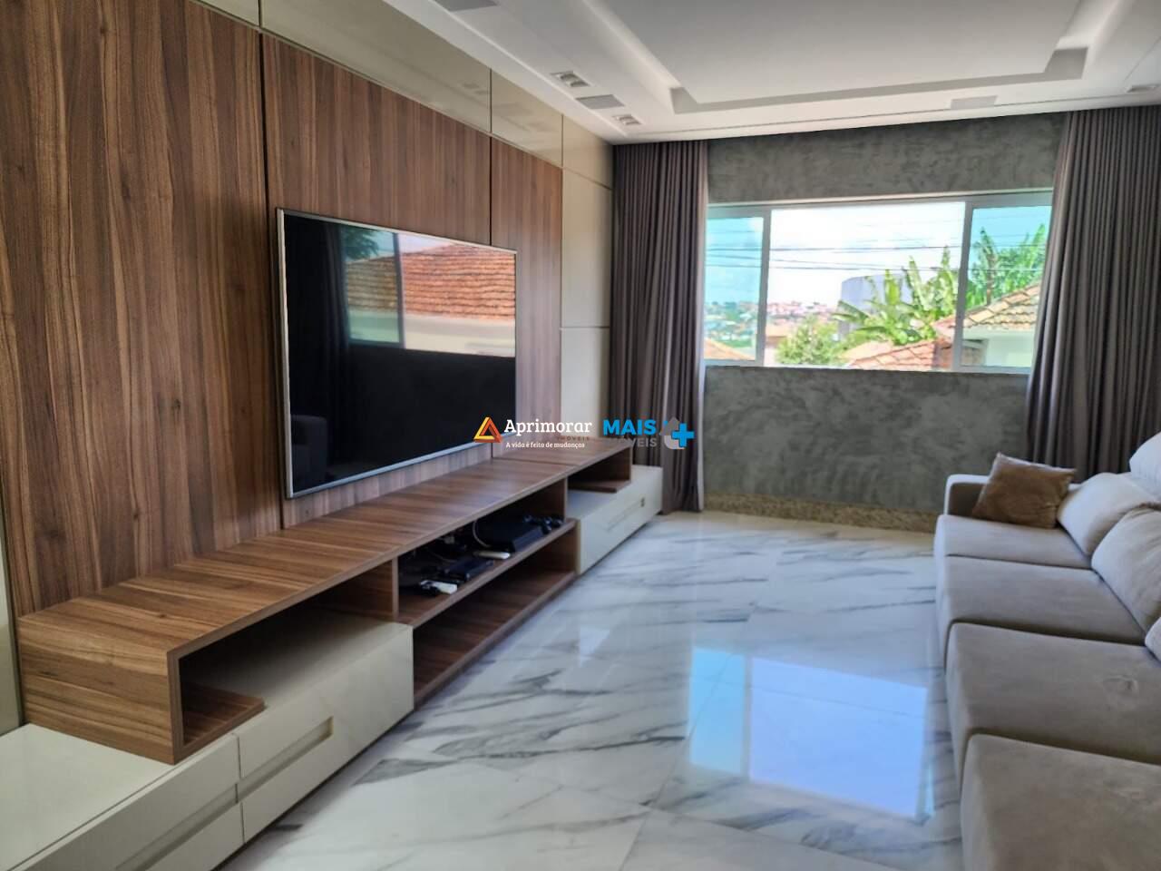 Casa à venda no Centro: 