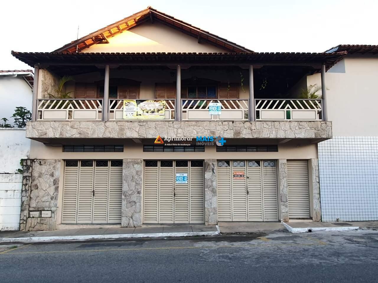 Casa à venda no Centro: 