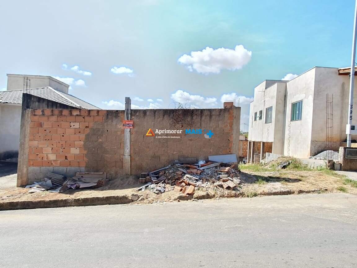 Lote à venda no Pedra Negra: 