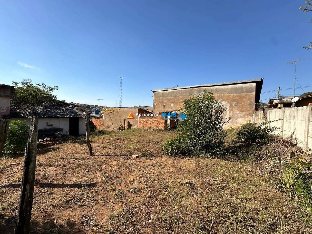 Lote Comercial à venda no Centro: 