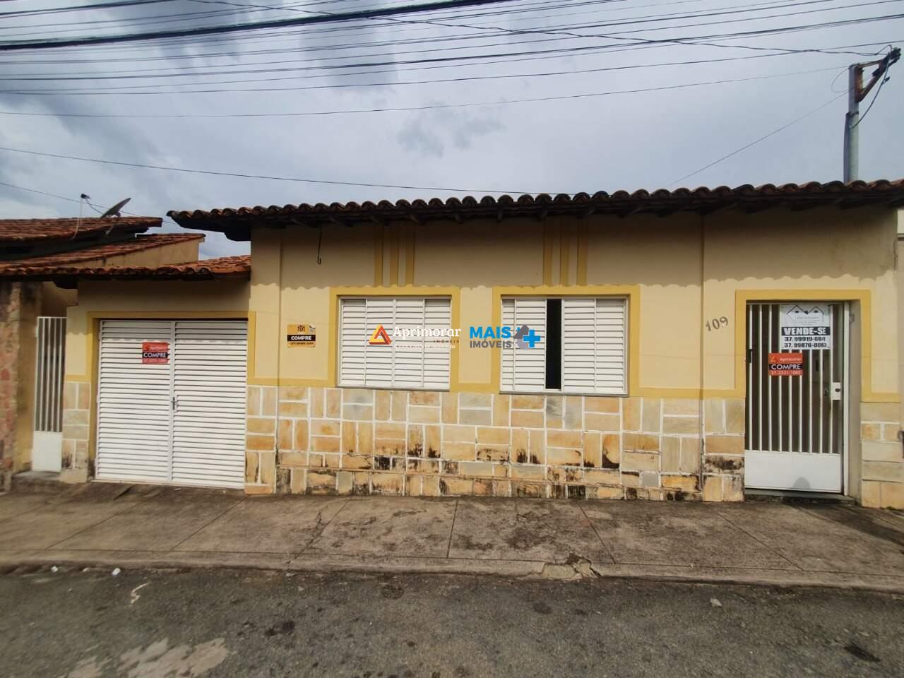 Casa à venda no Centro: 