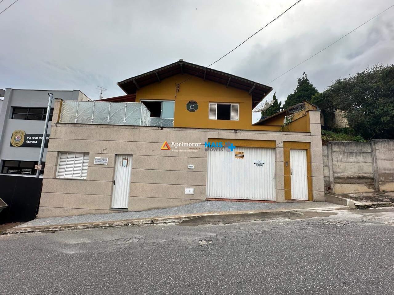 Casa à venda no Centro: 