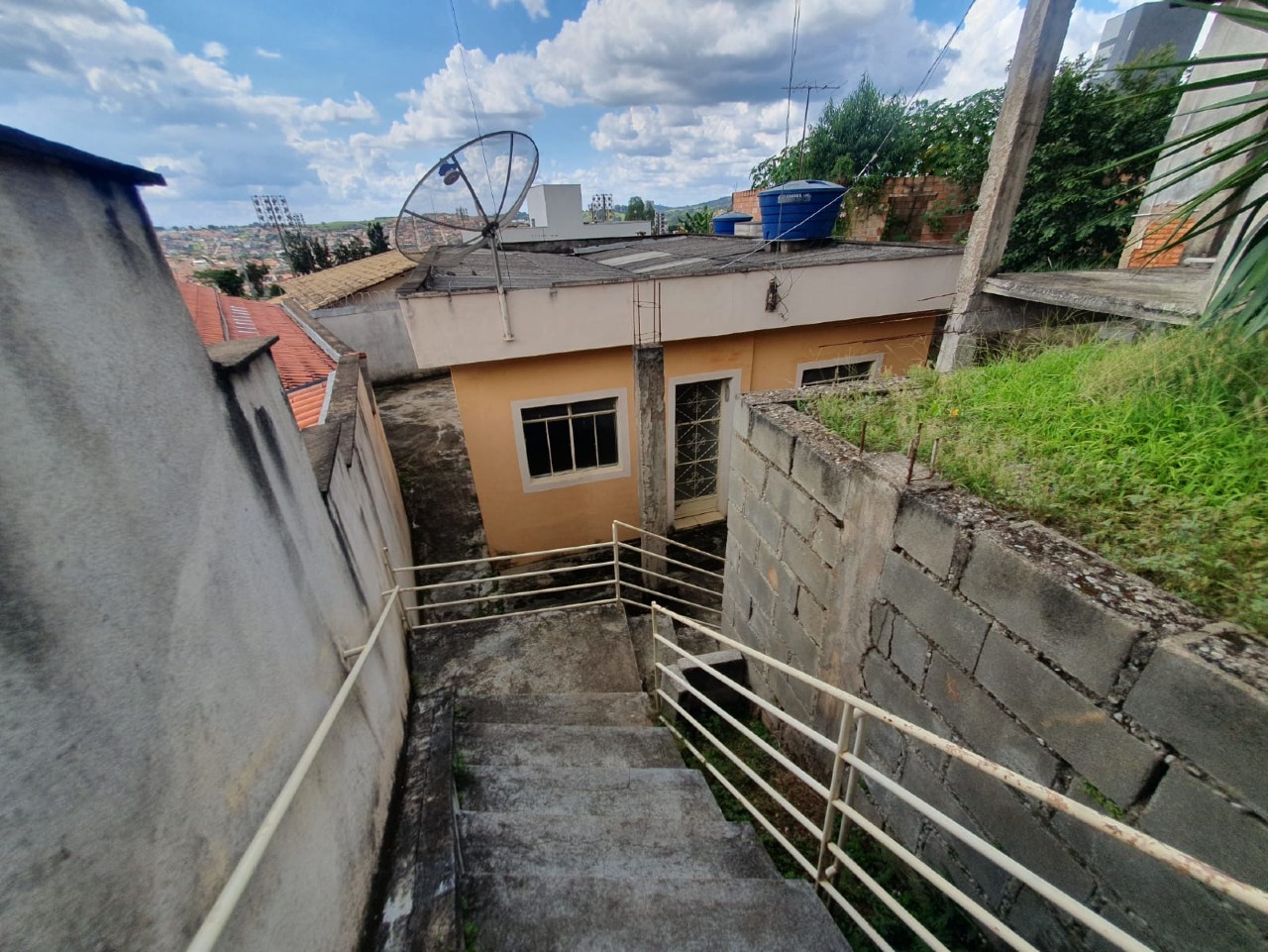 Casa à venda no Bairro Aparecida: 
