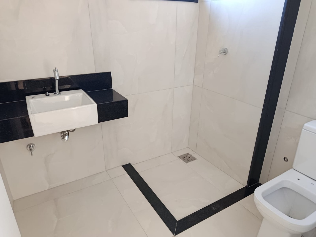 Apartamento à venda no Sinhaninha: 