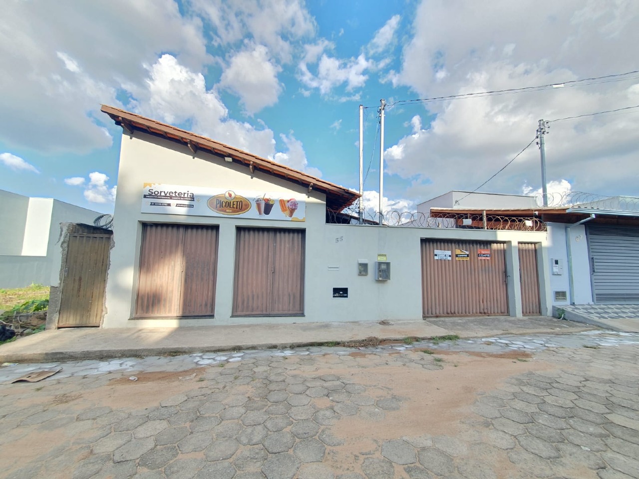 Casa à venda no Sinhaninha: 