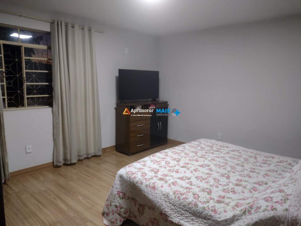 Casa à venda no Centro: 