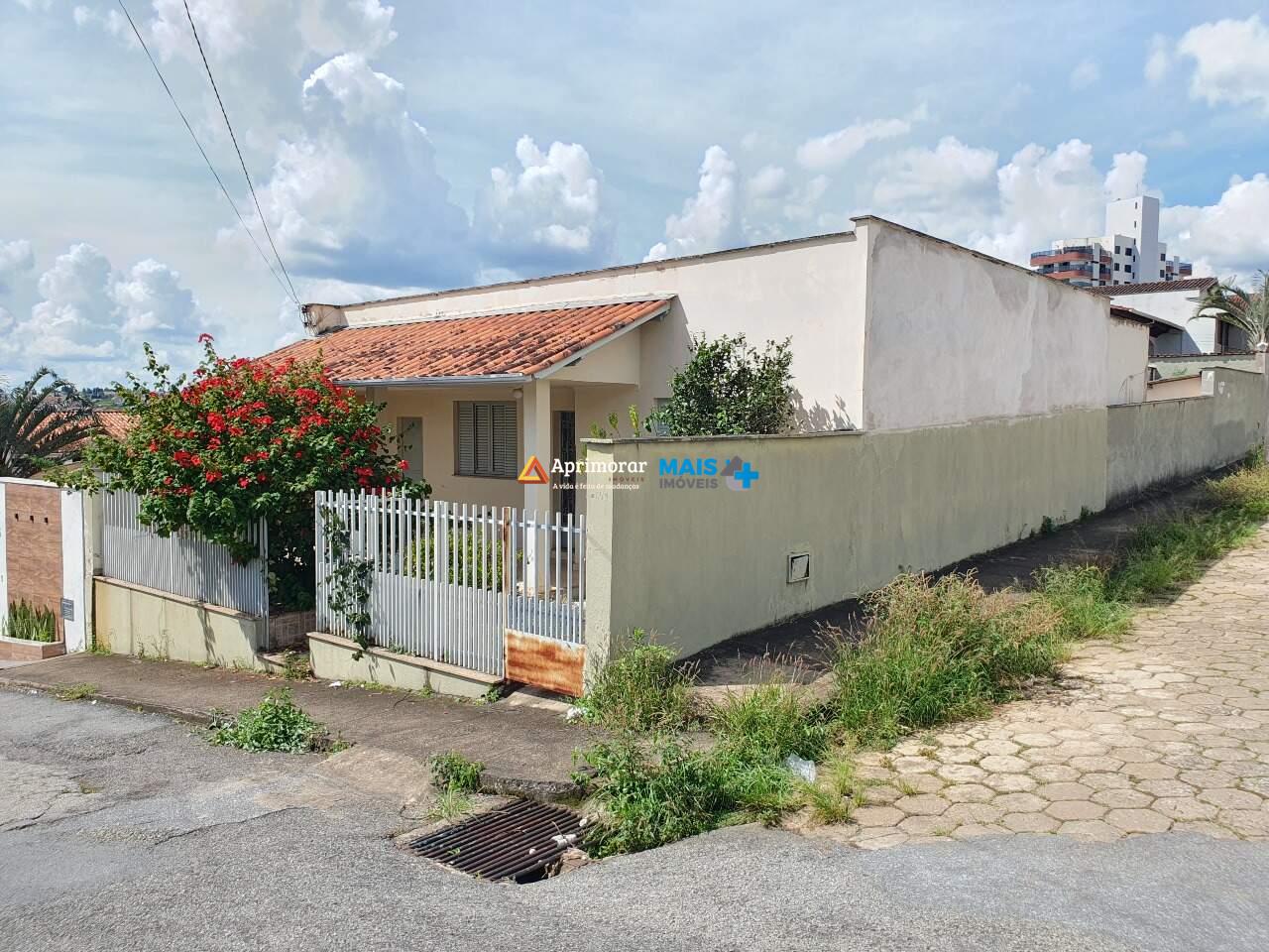 Casa à venda no Centro: 