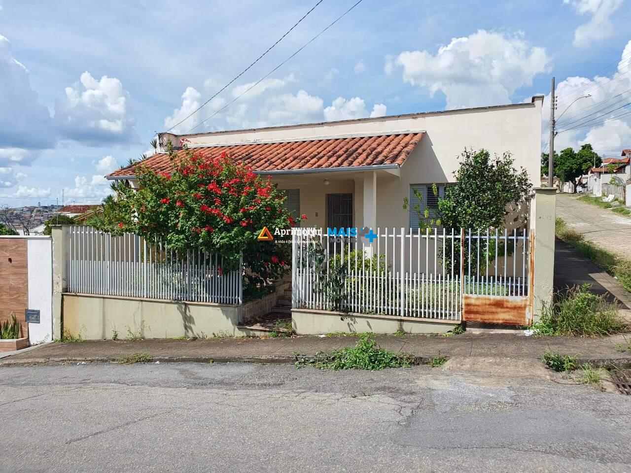 Casa para aluguel no Centro: 