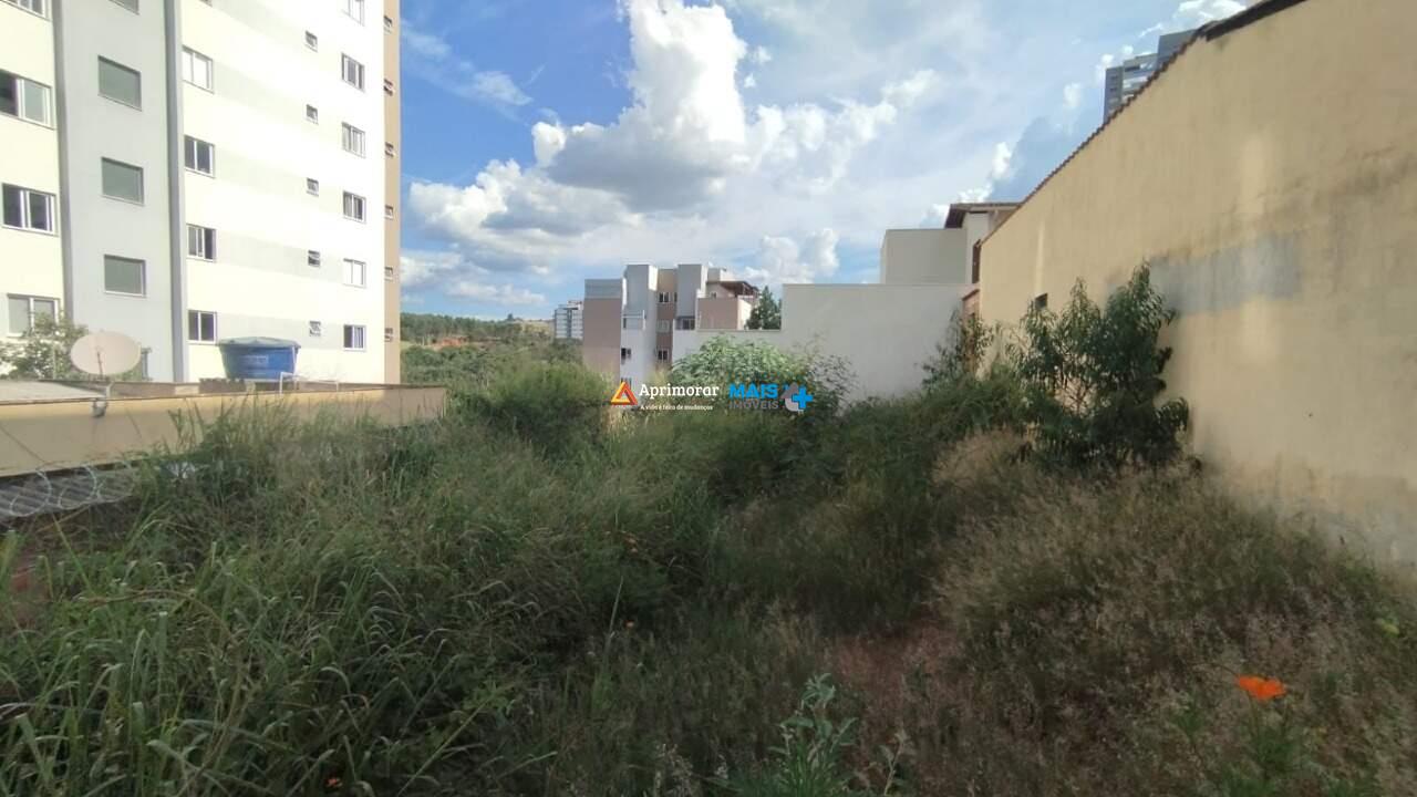 Lote à venda no Sinhaninha: 