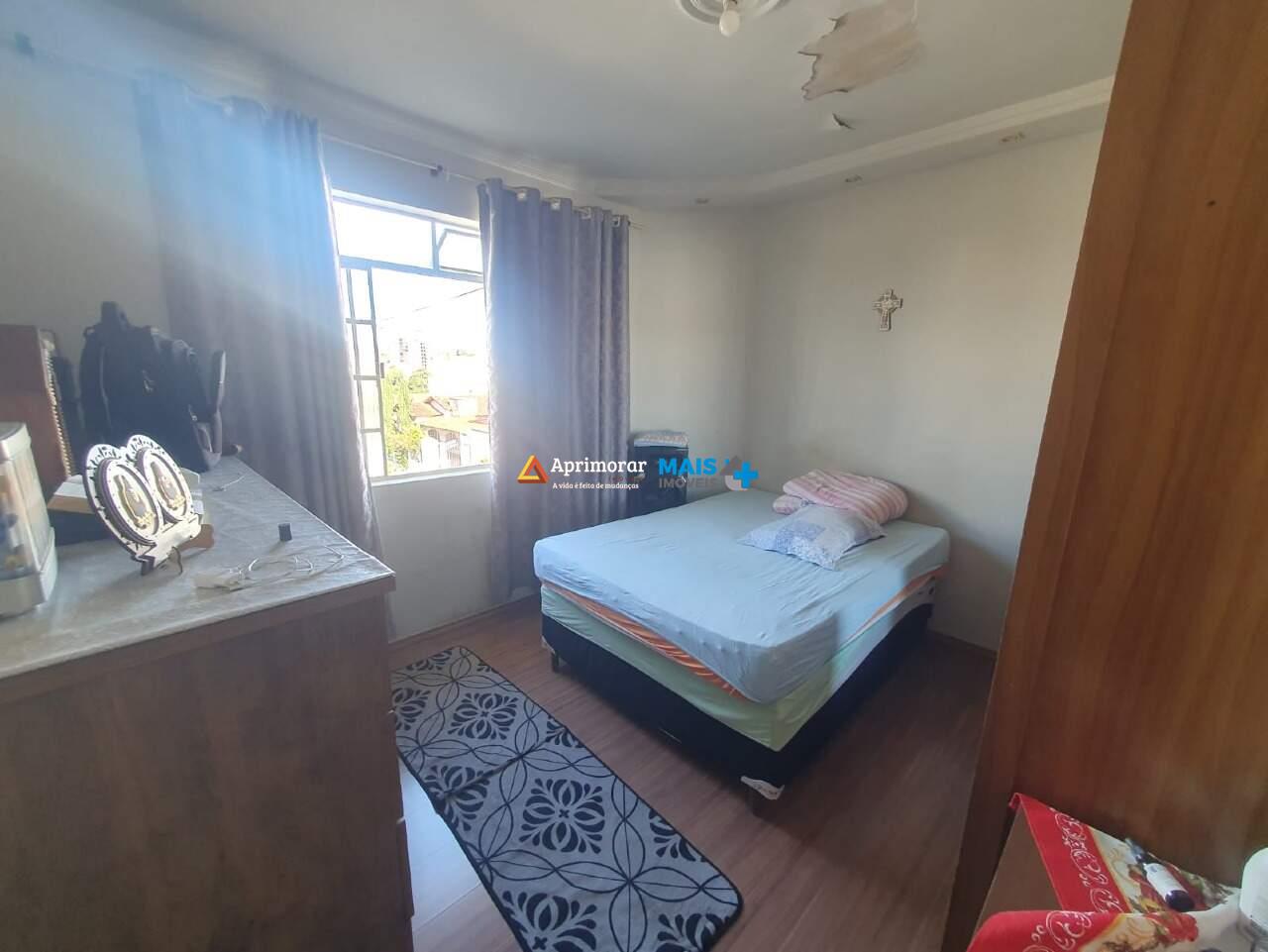 Casa Duplex à venda no Acácio Ribeiro: 