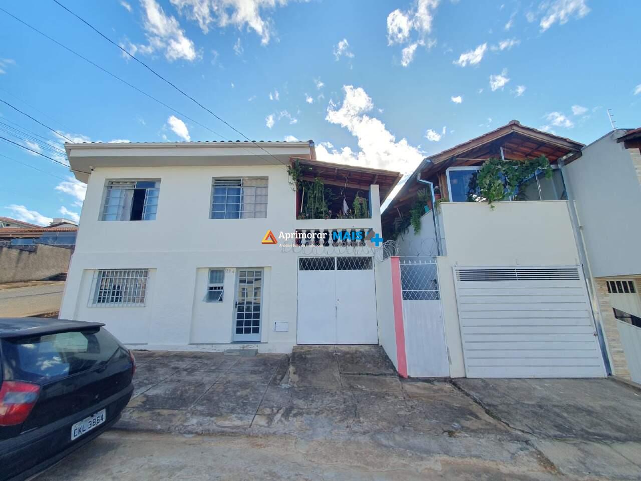 Casa Duplex à venda no Acácio Ribeiro: 