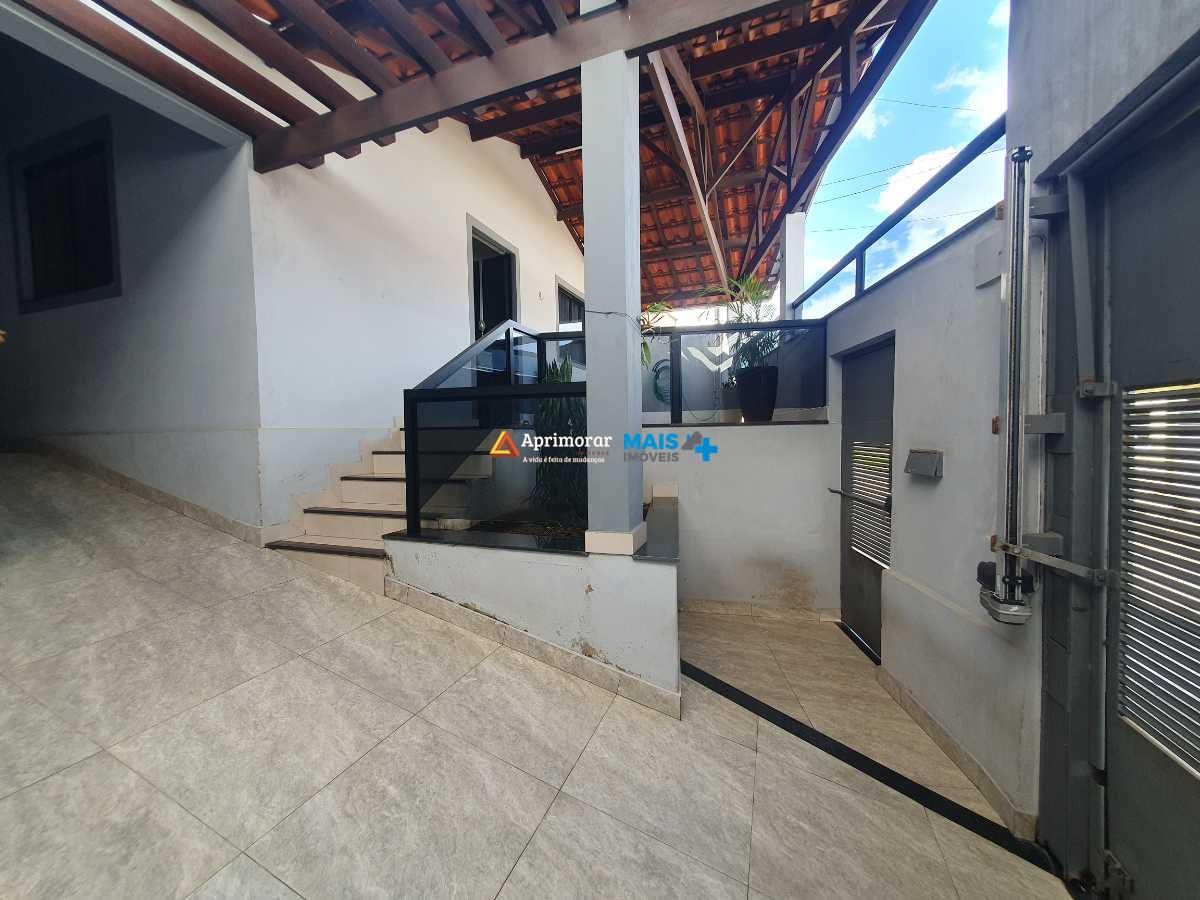 Casa à venda no Eldorado: 