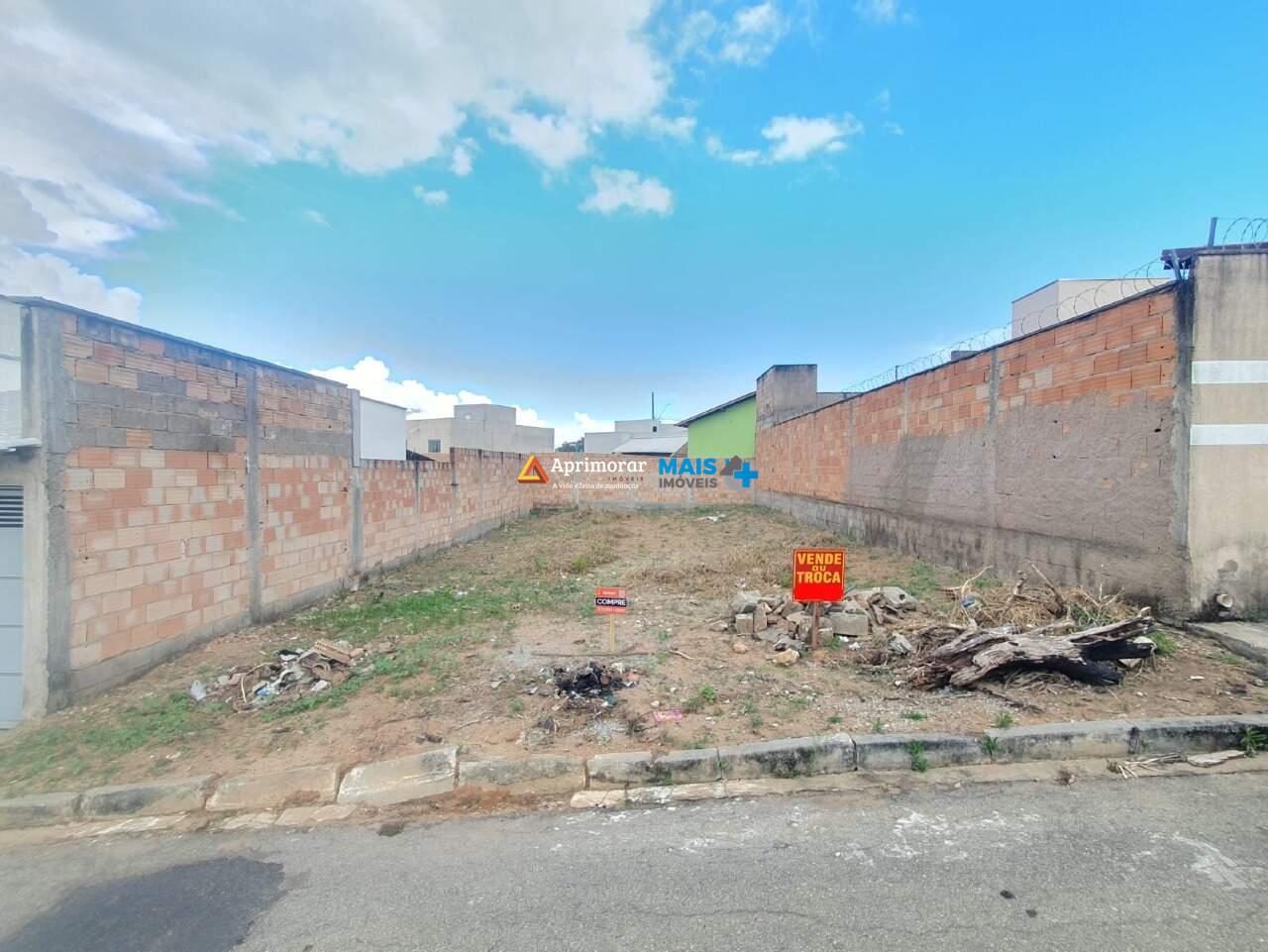 Lote à venda no Portal das Oliveiras: 