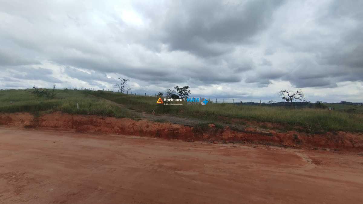Lote à venda no Residencial Salette: 