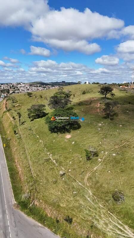 Terreno / Área à venda no Zona Rural: 