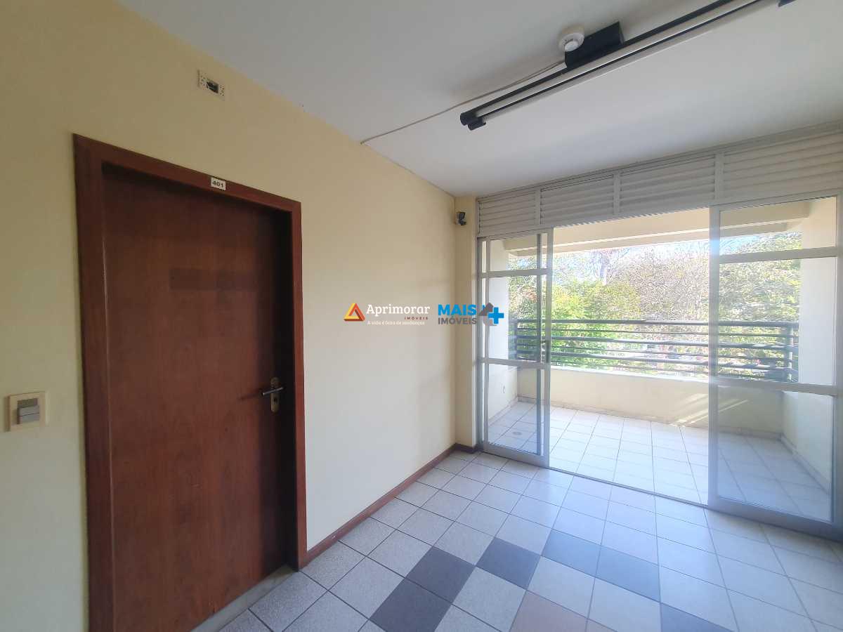 Sala para aluguel no Centro: 