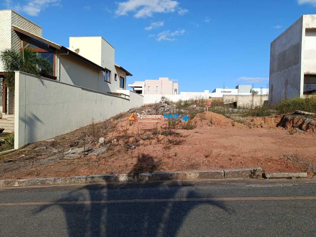 Lote em condomínio à venda no Condomínio Villa Rica: 