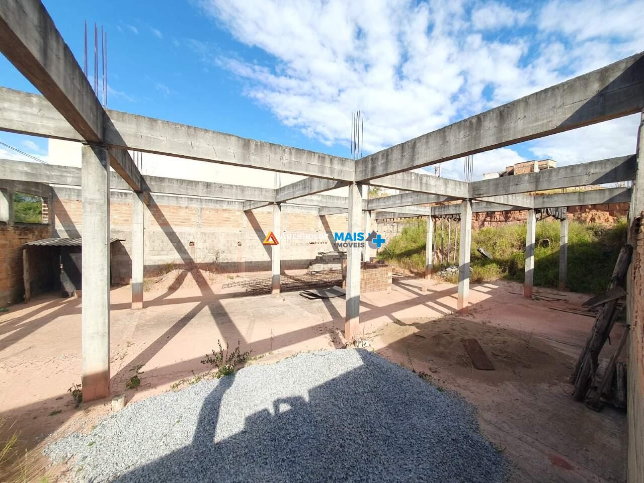 Galpão à venda no Portal das Oliveiras: 