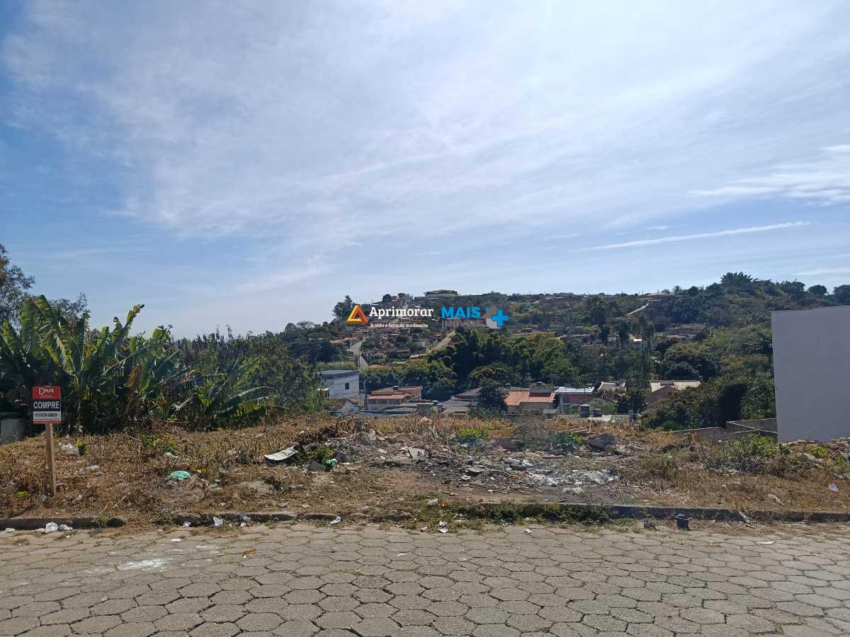 Lote à venda no Oscar Faria Lobato: 