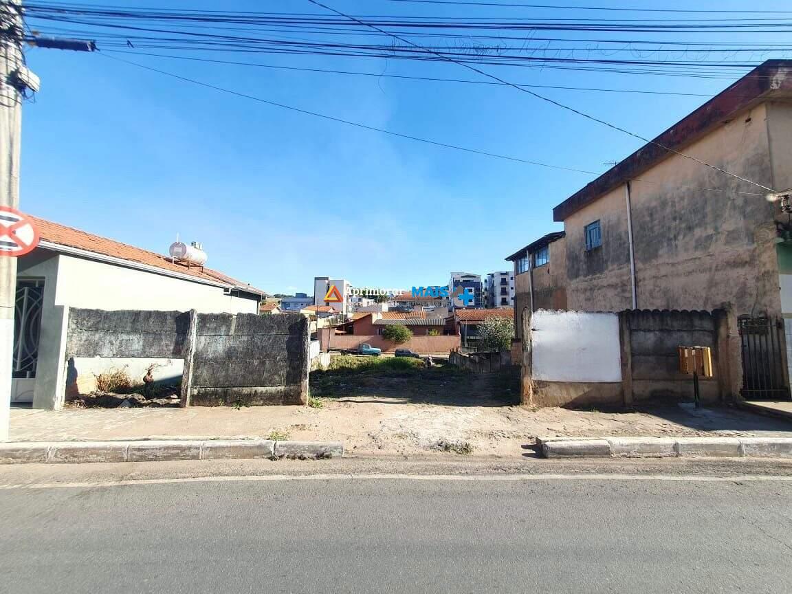 Lote à venda no Cabrais: 