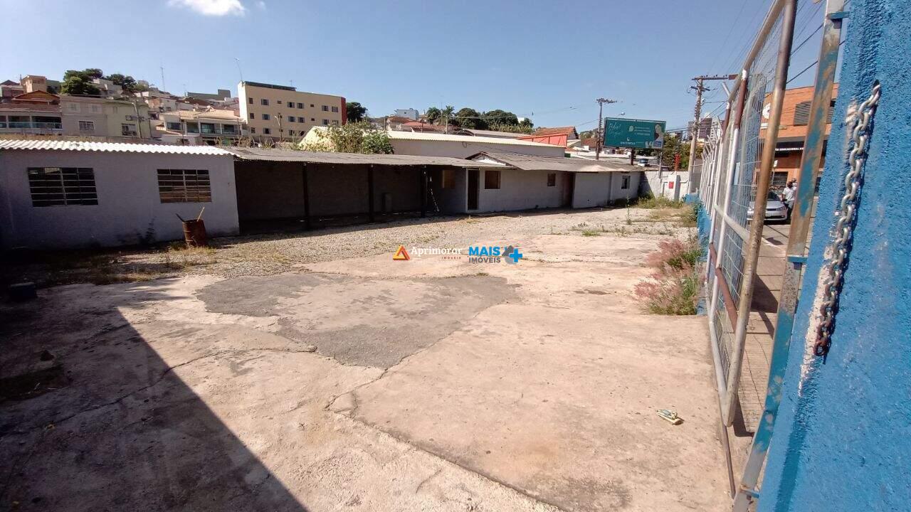 Galpão para aluguel no Centro: 