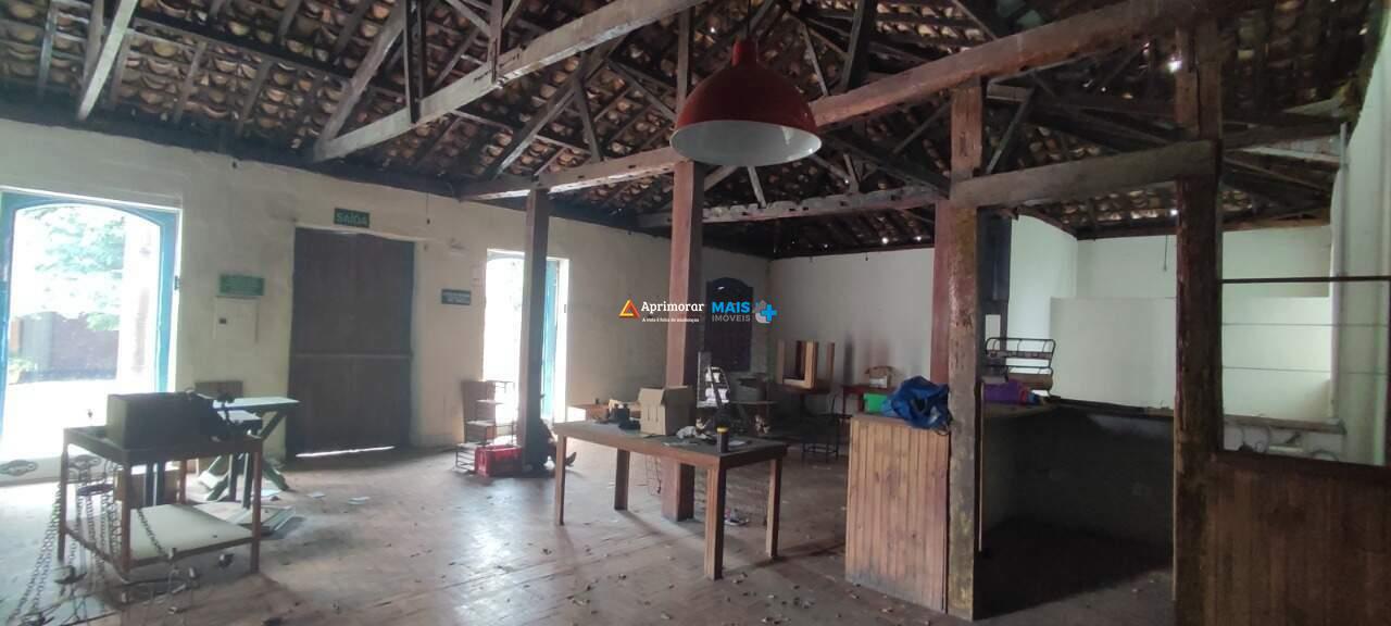 Casa comercial para aluguel no Centro: 