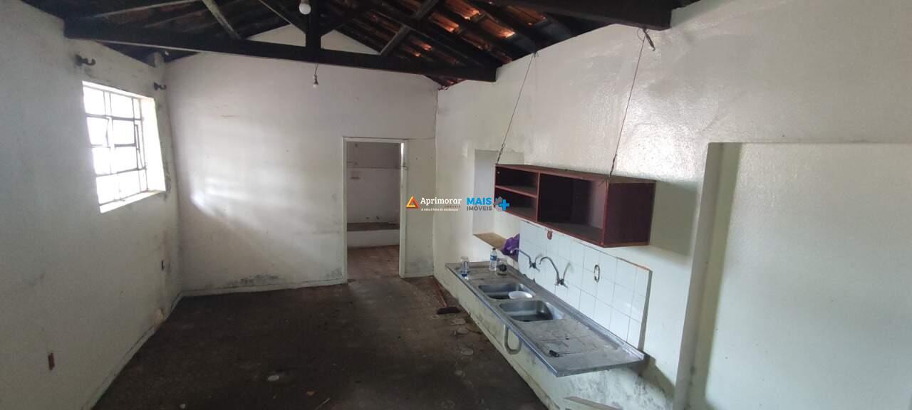 Casa comercial para aluguel no Centro: 